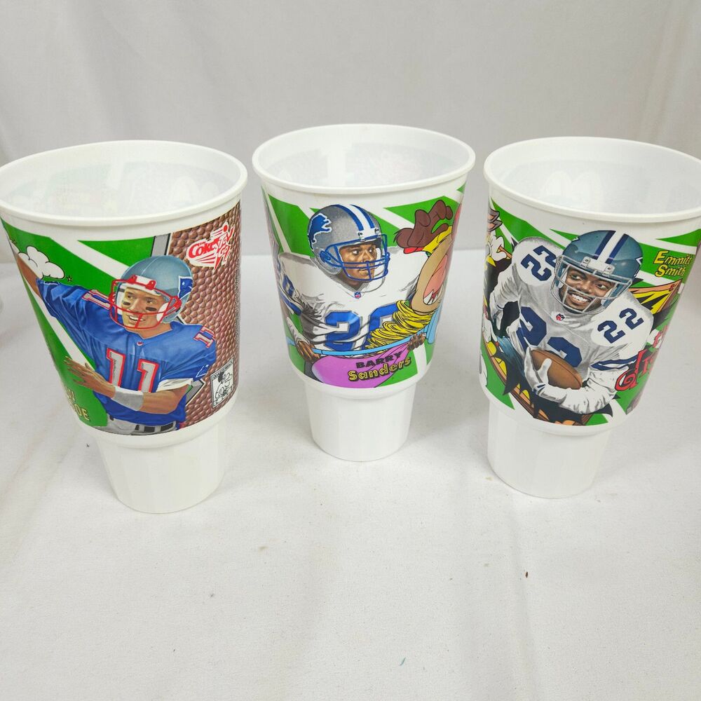 1995 Looney‎ Toons NFL McDonald's Looney Tunes Plays NFL Collectible Cups
